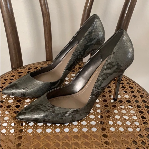 Charles David Snake print Heels Size 9 - Picture 2 of 5